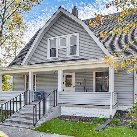 The Junction Victorian Home In Quaint Fortville! Buitenkant foto